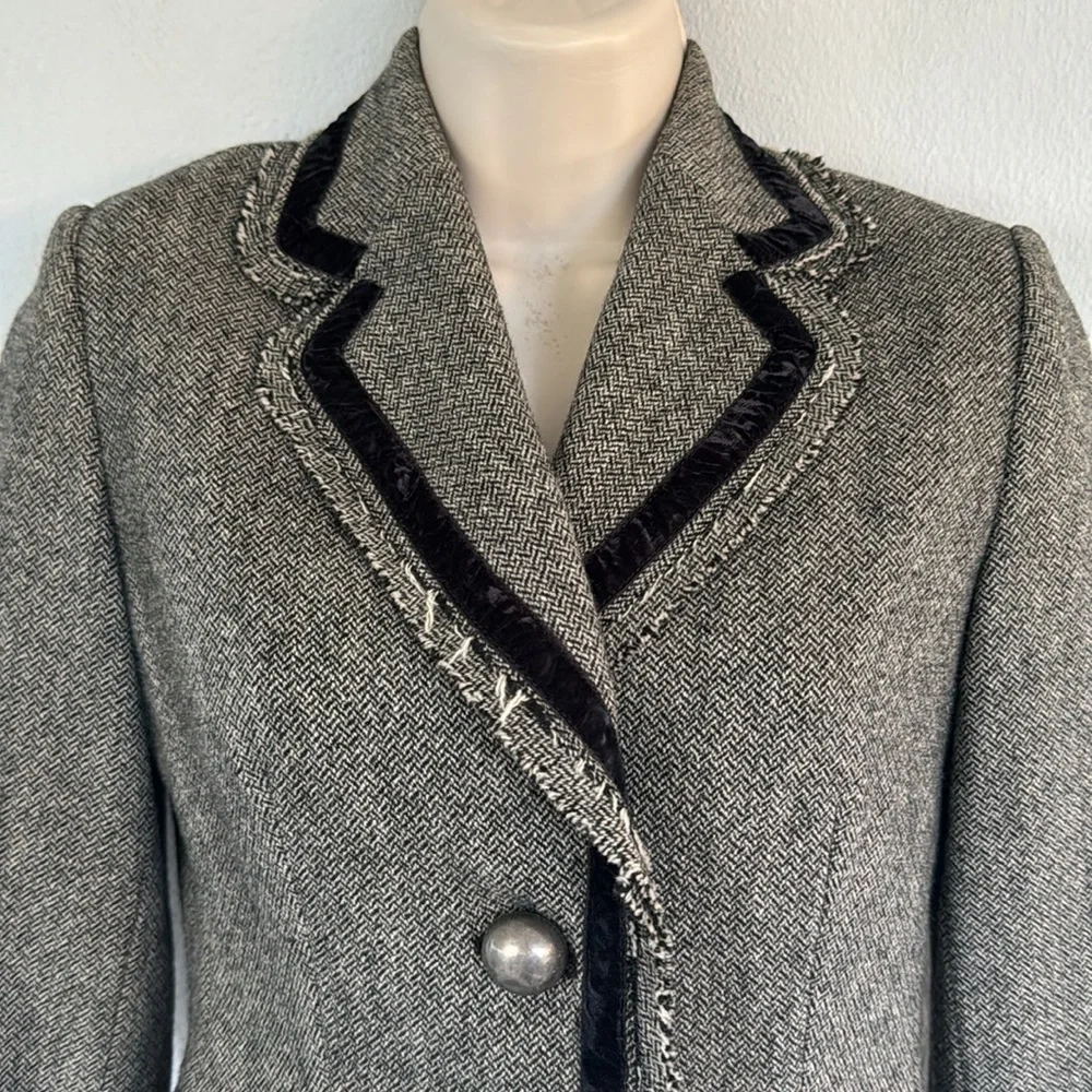 Banana Republic gray wool fringe professional button up blazer jacket size 0